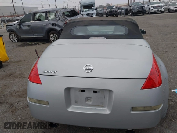 2006 Nissan 350Z Touring with VIN JN1AZ36A36M450659, listed as a IAAI auction lot 42034870 with 77,544 mi miles. Bid and sale history available at carsss.com. Image 16.