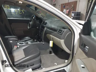 2011 Mercury Milan Premier with VIN 3MEHM0JG0BR603129, listed as a IAAI auction lot 41137393 with 105,403 mi miles. Bid and sale history available at carsss.com. Image 5.