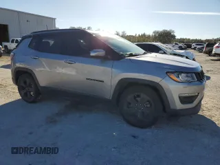 2019 Jeep Compass Latitude with VIN 3C4NJCBB1KT782396, listed as a Copart auction lot 48022595 with 75,790 mi miles and Salvage title. Bid and sale history available at DreamBid. Image 4.