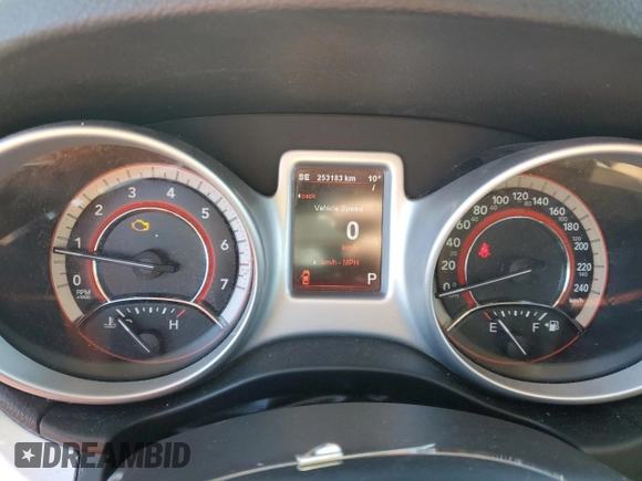 2012 Dodge Journey SXT with VIN 3C4PDCCG7CT135822, listed as a Copart auction lot 48820205 with 253,183 mi miles and Clean title. Bid and sale history available at DreamBid. Image 9.