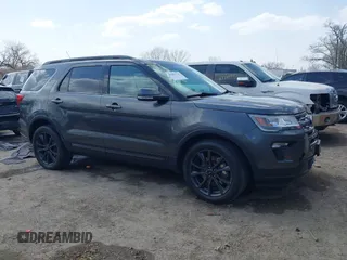 2018 Ford Explorer XLT with VIN 1FM5K8D84JGB01514, listed as a IAAI auction lot 41803132 with 59,107 mi miles and . Bid and sale history available at carsss.com. Image 14.