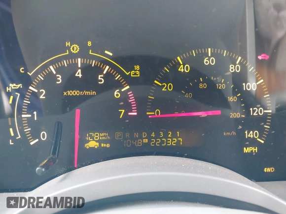 2005 Infiniti QX56 with VIN 5N3AA08C65N805076, listed as a IAAI auction lot 41353870 with 220,327 mi miles. Bid and sale history available at carsss.com. Image 7.