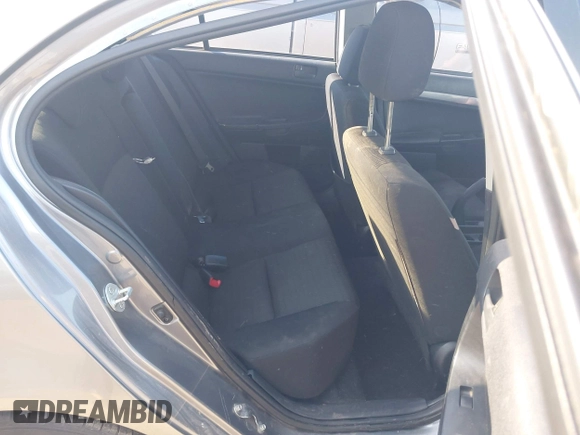 2012 Mitsubishi Lancer SE z VIN JA32V2FW5CU017227, wystawiony jako IAAI lot #42439904 z przebiegiem 110 744 mil mil oraz . Historia ofert i sprzedaży dostępna na DreamBid. Obrazek 8.