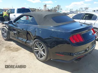 2015 Ford Mustang GT Premium z VIN 1FATP8FFXF5413662, wystawiony jako IAAI lot #41921692 z przebiegiem 62 667 mil mil oraz . Historia ofert i sprzedaży dostępna na DreamBid. Obrazek 3.