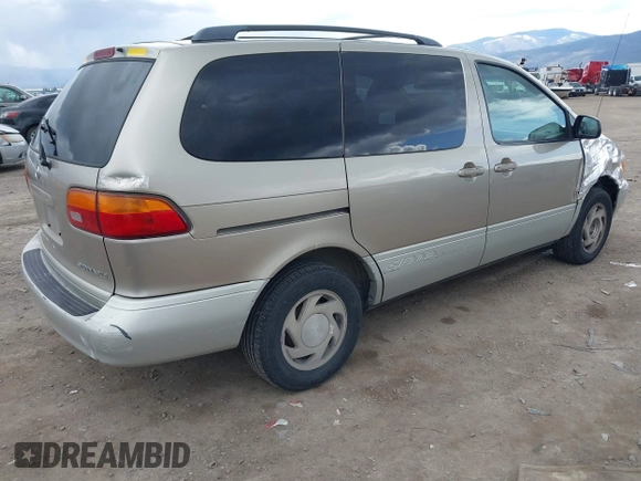 2000 Toyota Sienna LE z VIN 4T3ZF13C8YU201119, wystawiony jako IAAI lot #42052952 z przebiegiem 203 571 mil mil oraz . Historia ofert i sprzedaży dostępna na DreamBid. Obrazek 4.