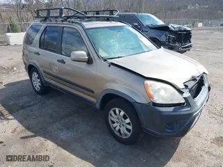 2006 Honda CR-V EX with VIN JHLRD78826C033526, listed as a IAAI auction lot 41922809 with 235,196 mi miles. Bid and sale history available at carsss.com. Image 1.