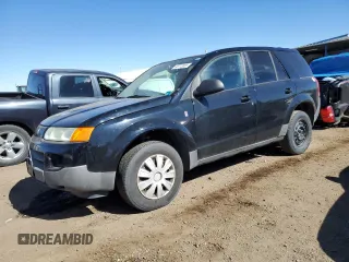 2005 Saturn VUE z VIN 5GZCZ33D75S820945, wystawiony jako Copart lot #46715555 z przebiegiem 167 932 mil mil oraz Czysty tytuł • Clean title. Historia ofert i sprzedaży dostępna na DreamBid. Obrazek 1.