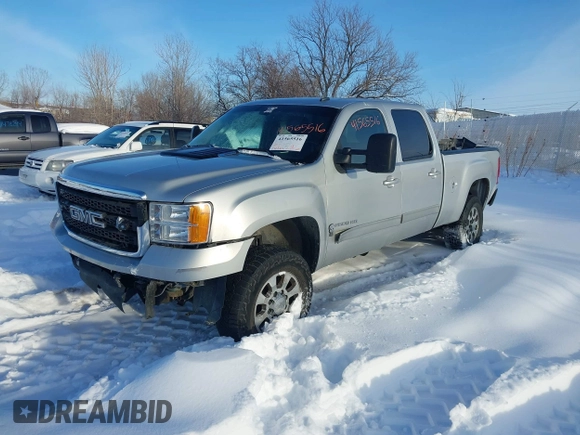 2011 GMC Sierra 2500HD SLT z VIN 1GT121C81BF180823, wystawiony jako IAAI lot #41565516 z przebiegiem 241 220 mil mil oraz . Historia ofert i sprzedaży dostępna na DreamBid. Obrazek 2.
