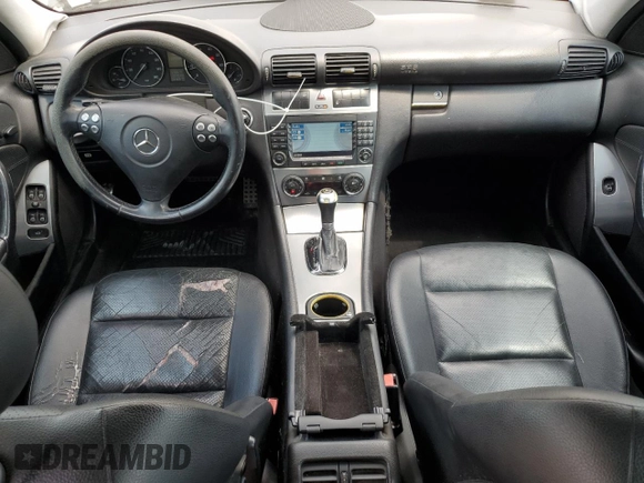 2005 Mercedes-Benz C 230 Kompressor с VIN WDBRF40J35F690593, выставлен на аукционе Copart как лот 56122435 с пробегом 227 250 миль миль и Списание • Salvage title. История ставок и продаж доступна на DreamBid. Изображение 8.