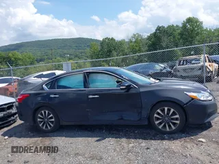 2017 Nissan Altima SV with VIN 1N4AL3AP0HC144575, listed as a IAAI auction lot 40129580 with 184,765 mi miles and . Bid and sale history available at DreamBid. Image 13.