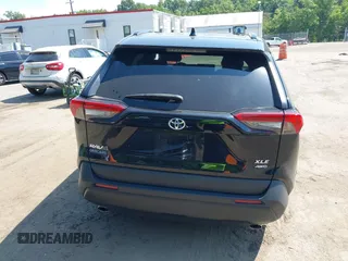 2020 Toyota RAV4 XLE with VIN 2T3P1RFV7LW111230, listed as a IAAI auction lot 40012870 with 22,444 mi miles. Bid and sale history available at carsss.com. Image 16.