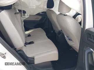 2018 Volkswagen Tiguan SEL с VIN 3VV3B7AX7JM219565, выставлен на аукционе IAAI как лот 41906582 с пробегом 92 391 миль миль и . История ставок и продаж доступна на DreamBid. Изображение 8.