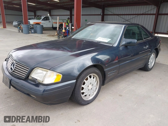 1996 Mercedes-Benz SL 500 z VIN WDBFA67F6TF131910, wystawiony jako IAAI lot #41797208 z przebiegiem 93 122 mil mil oraz . Historia ofert i sprzedaży dostępna na DreamBid. Obrazek 2.