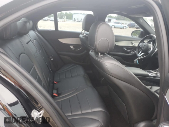 2019 Mercedes-Benz C 300 z VIN 55SWF8DB3KU317826, wystawiony jako Copart lot #58099425 z przebiegiem 104 303 mil mil oraz Szkoda całkowita • Salvage title. Historia ofert i sprzedaży dostępna na DreamBid. Obrazek 10.