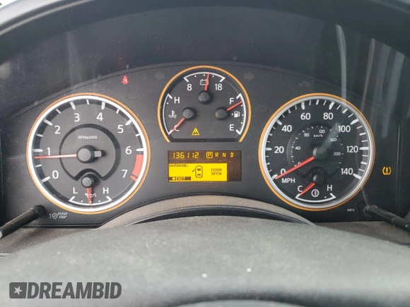 2008 Nissan Titan XE z VIN 1N6BA06A08N320811, wystawiony jako Copart lot #45508044 z przebiegiem 136 112 mil mil oraz Szkoda całkowita • Salvage title. Historia ofert i sprzedaży dostępna na DreamBid. Obrazek 9.