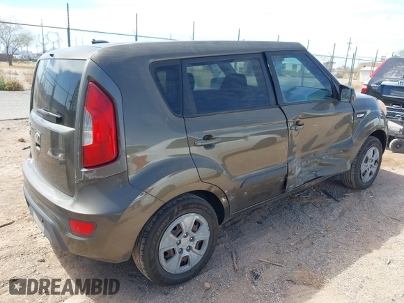 2013 Kia Soul with VIN KNDJT2A52D7549343, listed as a IAAI auction lot 42054180 with 124,457 mi miles and . Bid and sale history available at DreamBid. Image 4.