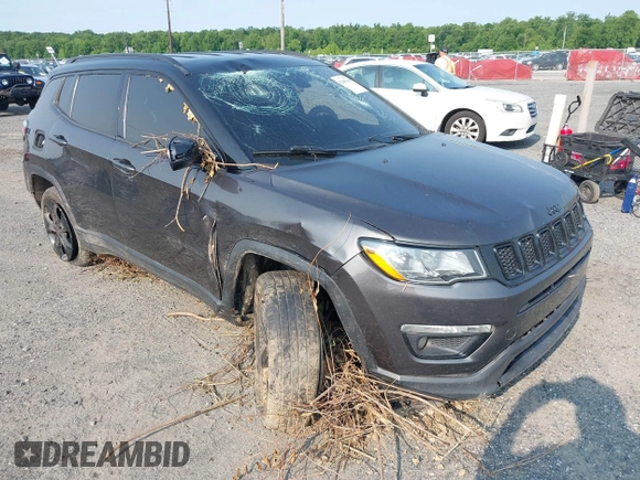 2018 Jeep Compass Latitude with VIN 3C4NJDBB0JT395844, listed as a IAAI auction lot 42405343 with 140,220 mi miles and . Bid and sale history available at DreamBid. Image 1.