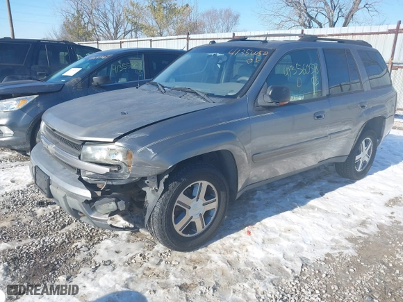 2005 Chevrolet TrailBlazer LT with VIN 1GNDT13S152213571, listed as a IAAI auction lot 41356058 with 157,856 mi miles. Bid and sale history available at carsss.com. Image 17.