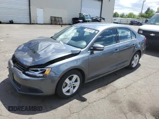 2013 Volkswagen Jetta TDI w/Premium с VIN 3VWLL7AJ3DM205297, выставлен на аукционе Copart как лот 56916045 с пробегом 157 049 миль миль и Списание • Salvage title. История ставок и продаж доступна на DreamBid. Изображение 1.