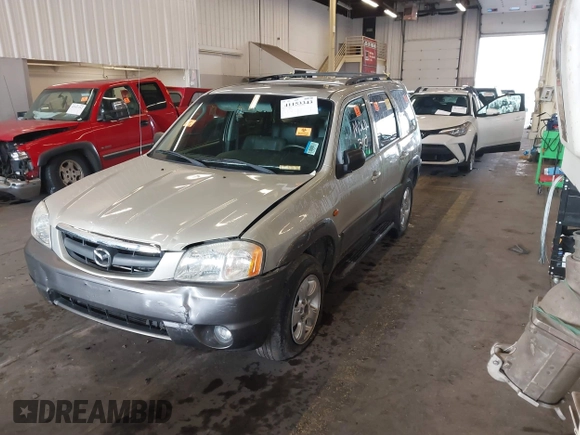 2004 Mazda Tribute ES with VIN 4F2CZ96104KM03252, listed as a IAAI auction lot 41153343 with 204,621 mi miles and . Bid and sale history available at carsss.com. Image 2.