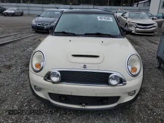 2007 MINI Hardtop S with VIN WMWMF73547TL87545, listed as a Copart auction lot 49746305 with 84,463 mi miles and Clean Title. Bid and sale history available at DreamBid. Image 5.