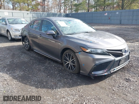 2022 Toyota Camry SE with VIN 4T1G11AK1NU643969, listed as a IAAI auction lot 41493752 with 83,451 mi miles and . Bid and sale history available at carsss.com. Image 1.
