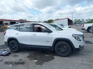 2024 GMC Terrain AT4 with VIN 3GKALYEG4RL380612, listed as a IAAI auction lot 41579408 with 9,739 mi miles and . Bid and sale history available at carsss.com. Image 13.