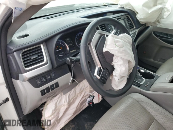 2016 Toyota Highlander Hybrid Limited with VIN 5TDDCRFH5GS017328, listed as a Copart auction lot 44014574 with 0 mi miles. Bid and sale history available at carsss.com. Image 8.