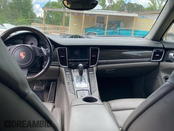 2010 Porsche Panamera S with VIN WP0AB2A76AL065411, listed as a Copart auction lot 57122525 with 135,112 mi miles and Clean title. Bid and sale history available at DreamBid. Image 9.