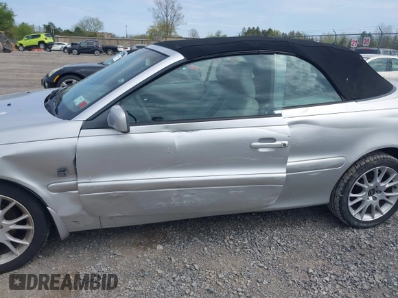 2004 Volvo C70 с VIN YV1NC63D44J060968, выставлен на аукционе IAAI как лот 42166599 с пробегом 96 830 миль миль и . История ставок и продаж доступна на DreamBid. Изображение 14.