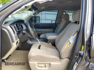 2010 Toyota Tundra z VIN 5TFUW5F19AX137573, wystawiony jako Copart lot #54045955 z przebiegiem 236 068 mil mil oraz Szkoda całkowita • Salvage title. Historia ofert i sprzedaży dostępna na DreamBid. Obrazek 7.
