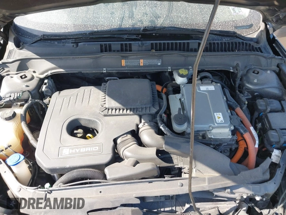 2018 Ford Fusion SE z VIN 3FA6P0LU6JR118226, wystawiony jako IAAI lot #41811406 z przebiegiem 165 352 mil mil oraz . Historia ofert i sprzedaży dostępna na DreamBid. Obrazek 10.