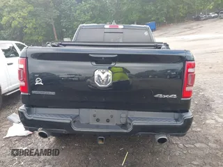 2019 Ram 1500 Big Horn z VIN 1C6SRFFT3KN858854, wystawiony jako IAAI lot #42274337 z przebiegiem 91 689 mil mil oraz . Historia ofert i sprzedaży dostępna na DreamBid. Obrazek 16.