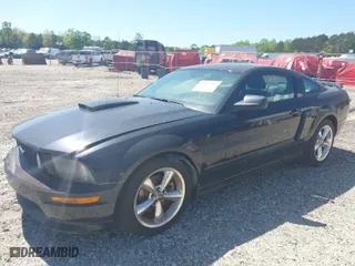 2008 Ford Mustang GT Deluxe with VIN 1ZVHT82H185138377, listed as a IAAI auction lot 42063894 with 103,942 mi miles. Bid and sale history available at carsss.com. Image 2.