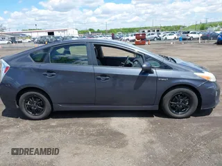 2013 Toyota Prius One with VIN JTDKN3DU2D1695784, listed as a IAAI auction lot 42212612 with 138,993 mi miles and . Bid and sale history available at DreamBid. Image 12.