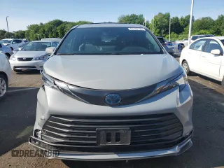 2023 Toyota Sienna XSE 25th Anniversary z VIN 5TDCSKFCXPS095274, wystawiony jako Copart lot #59109195 z przebiegiem 34 922 mil mil oraz Szkoda całkowita • Salvage title. Historia ofert i sprzedaży dostępna na DreamBid. Obrazek 5.