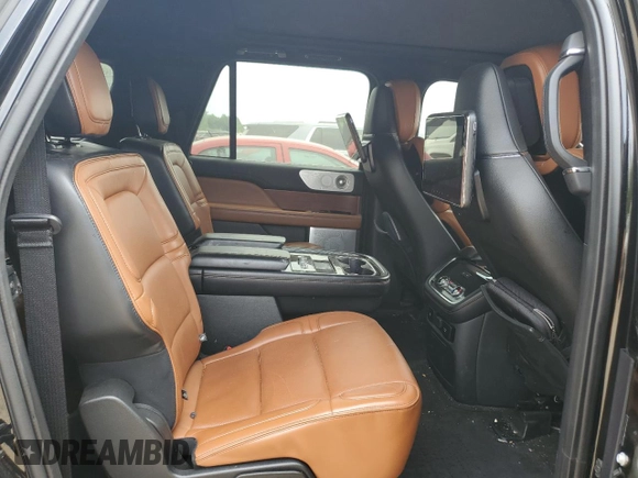 2019 Lincoln Navigator Reserve z VIN 5LMJJ3LT3KEL23983, wystawiony jako Copart lot #67439544 z przebiegiem 62 798 mil mil oraz Czysty tytuł • Clean title. Historia ofert i sprzedaży dostępna na DreamBid. Obrazek 11.