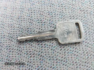 2002 Chevrolet Tracker z VIN 2CNBJ13C126946857, wystawiony jako IAAI lot #41491975 z przebiegiem Nie podano mil oraz . Historia ofert i sprzedaży dostępna na DreamBid. Obrazek 11.