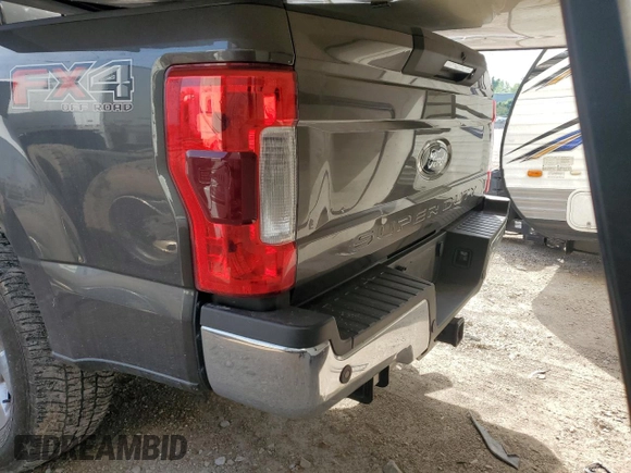 2017 Ford F-350 Platinum with VIN 1FT8W3BT6HED92314, listed as a Copart auction lot 55695235 with 113,463 mi miles and Salvage title. Bid and sale history available at DreamBid. Image 6.