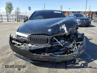 2020 BMW 5 Series 530i z VIN WBAJR3C0XLCE59997, wystawiony jako Copart lot #51541955 z przebiegiem Nie podano mil oraz Szkoda całkowita • Salvage title. Historia ofert i sprzedaży dostępna na DreamBid. Obrazek 5.
