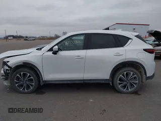 2023 Mazda CX-5 2.5 S Premium Plus Package with VIN JM3KFBEM8P0172177, listed as a IAAI auction lot 40933466 with 39,534 mi miles. Bid and sale history available at carsss.com. Image 14.