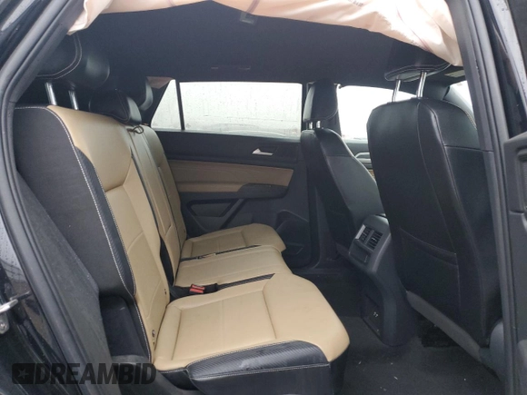 2022 Volkswagen Atlas SE with VIN 1V2HE2CA8NC229616, listed as a Copart auction lot 84722384 with 26,570 mi miles and Salvage title. Bid and sale history available at DreamBid. Image 11.
