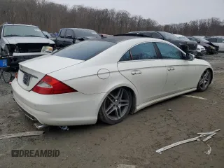 2009 Mercedes-Benz CLS-Class 5.5L with VIN WDDDJ72X49A147565, listed as a Copart auction lot 44361605 with 0 mi miles and Salvage Title. Bid and sale history available at carsss.com. Image 3.