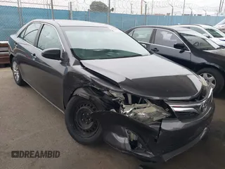 2012 Toyota Camry L z VIN 4T4BF1FK5CR171105, wystawiony jako IAAI lot #42175048 z przebiegiem 83 267 mil mil oraz . Historia ofert i sprzedaży dostępna na DreamBid. Obrazek 1.