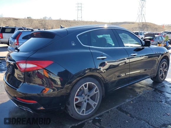 2017 Maserati Levante S z VIN ZN661YUL9HX199934, wystawiony jako Copart lot #83960574 z przebiegiem 75 078 mil mil oraz Szkoda całkowita • Salvage title. Historia ofert i sprzedaży dostępna na DreamBid. Obrazek 3.