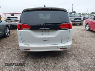 2023 Chrysler Voyager LX z VIN 2C4RC1CG1PR516123, wystawiony jako IAAI lot #42346775 z przebiegiem 41 235 mil mil oraz . Historia ofert i sprzedaży dostępna na DreamBid. Obrazek 16.