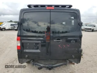2017 Nissan NV SL z VIN 5BZAF0AA3HN850343, wystawiony jako Copart lot #54843445 z przebiegiem 129 144 mil mil oraz Szkoda całkowita • Salvage title. Historia ofert i sprzedaży dostępna na DreamBid. Obrazek 6.
