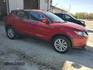 2017 Nissan Rogue SV z VIN JN1BJ1CP0HW033807, wystawiony jako Copart lot #53714385 z przebiegiem 100 421 mil mil oraz Szkoda całkowita • Salvage title. Historia ofert i sprzedaży dostępna na DreamBid. Obrazek 4.