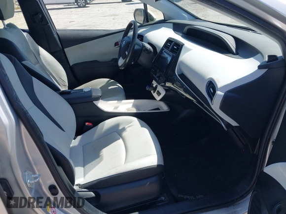 2017 Toyota Prius Two with VIN JTDKARFU7H3047752, listed as a IAAI auction lot 41706089 with 45,391 mi miles. Bid and sale history available at carsss.com. Image 5.
