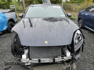2022 Porsche Cayenne E-Hybrid with VIN WP1AE2AY8NDA26964, listed as a Copart auction lot 86710254 with 13,985 mi miles and Salvage title. Bid and sale history available at DreamBid. Image 5.